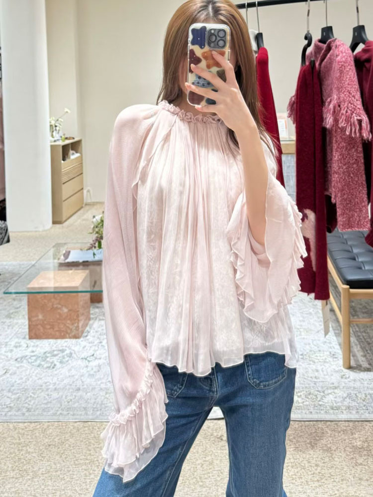 Lace ruffled loose top, stylis - огляд і ціна Collectible Collection
