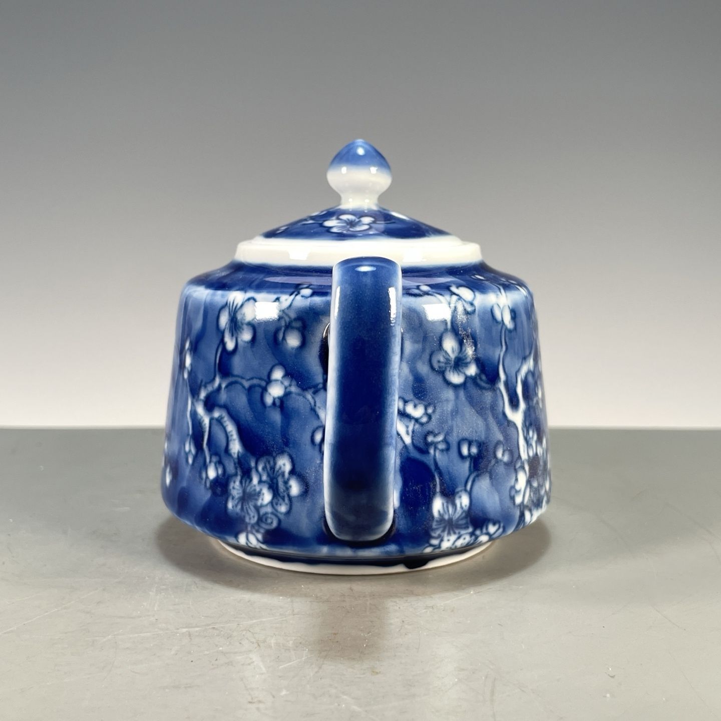 Hand Painted Blue White Flat P - огляд і ціна Vintage Collectible Pottery