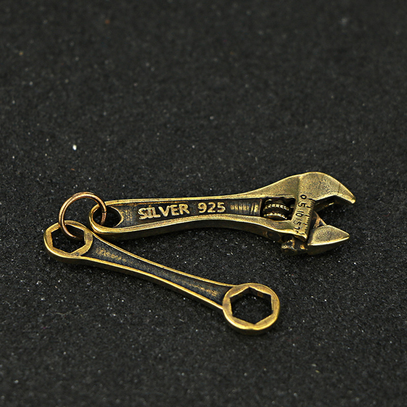Vinatge Solid Brass Wrench Key - огляд і ціна Vintage Things Collection