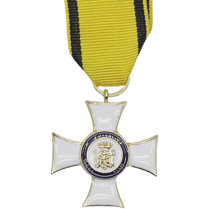 Classic Cross Medal Replica Co - огляд і ціна Vintage Collectible Furniture